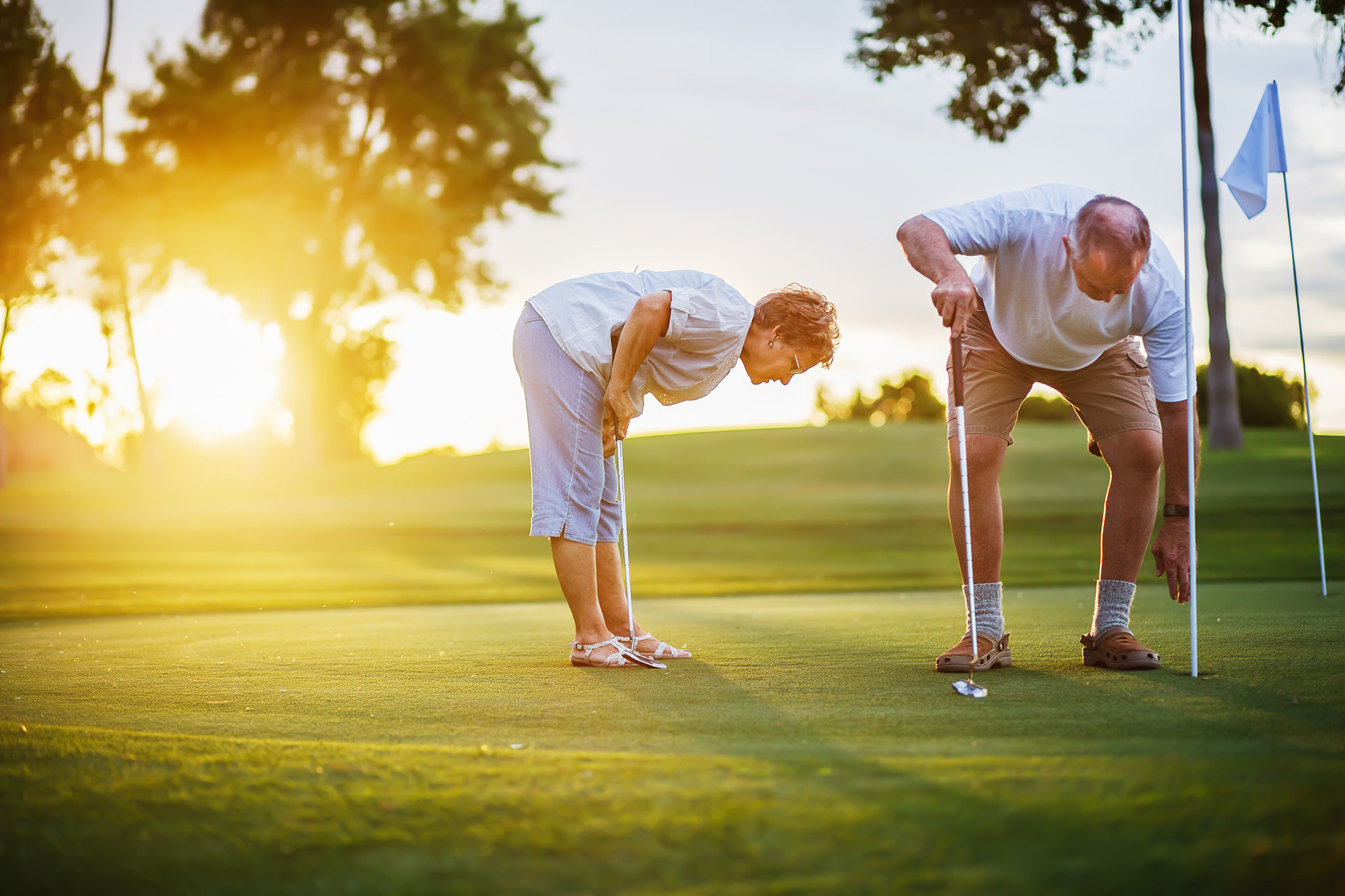 Getting back in the swing: GPs urged to refer older patients for golf lessons