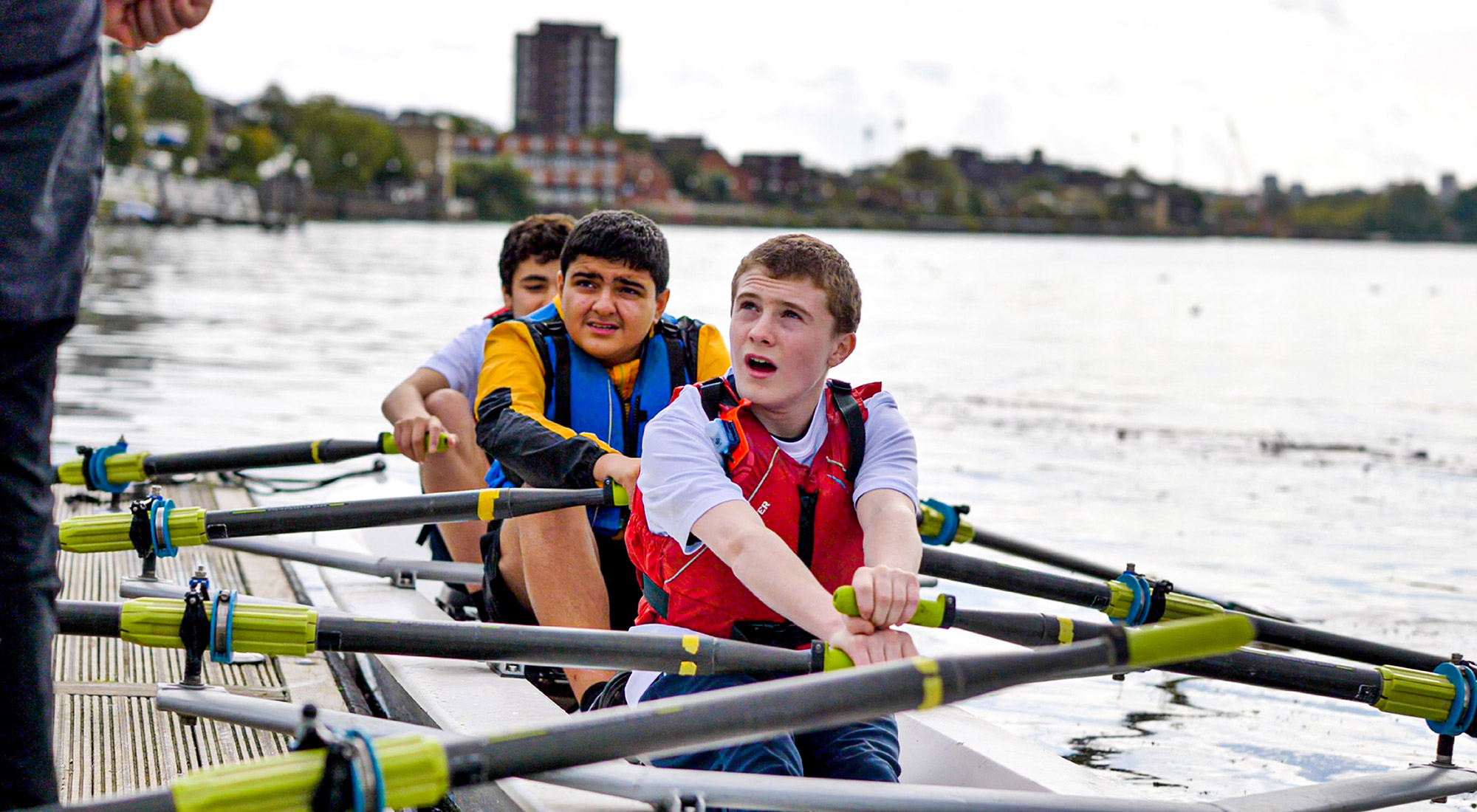 Young Londoners take to the water for European Week of Sport