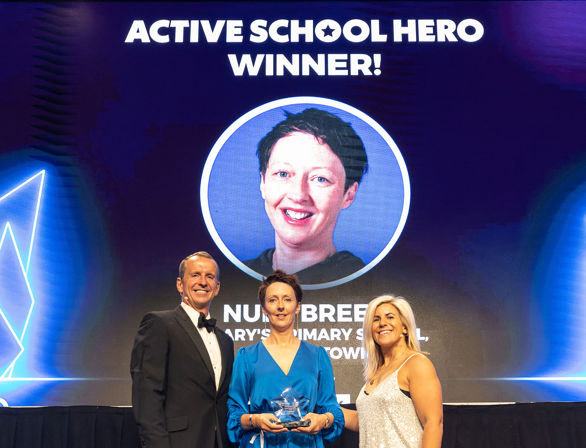 School building supervisor scoops UK’s first Active School Hero Award for inspiring pupils to be physically active